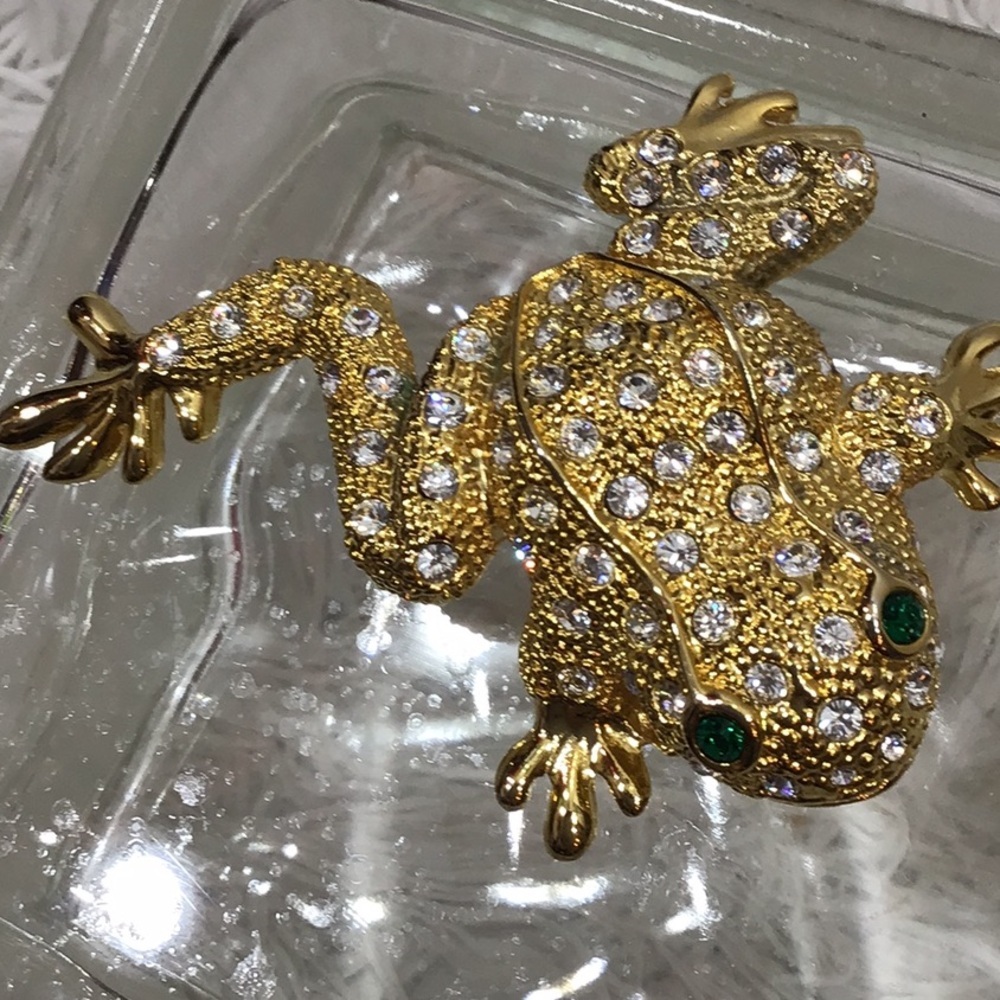 Vintage large rhinestone encrusted gold frog pin brooch